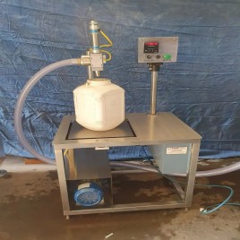 Weighmetric Filling Machine for oil