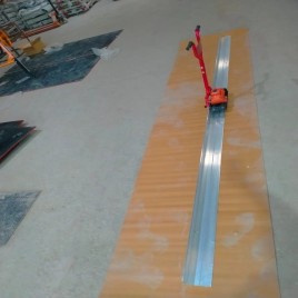 WET SCREED BOARD VIBRATOR