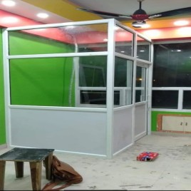 White Aluminum Office Partition