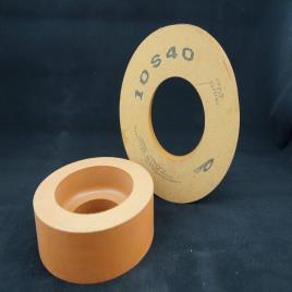 White Polished Rubber Polishing Wheel, For Glasses, Size: Customs