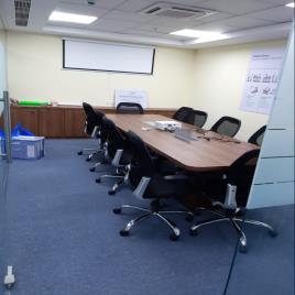 Wooden Conference Table, Without Storage, Seating Capacity: 8-10