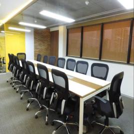 Wooden Conference Table, Without Storage, Seating Capacity: 8-10