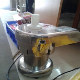 Yash brand Semi-Automatic universal juicer, regular, 220