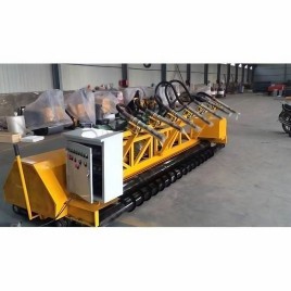 Yellow Rectangular Concrete Screed Paver Machine, Size: 5 Meter, Thickness: 300 mm