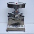 1.5 HP Tabletop SsSFlour / Wheat Mill Griding Machinery, 15 kg/hr