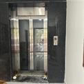 Automatic glass door lift