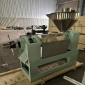 6 Bolt Cold Press Oil Machine