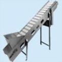 CLEATED CONVEYOR BELT