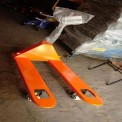 Hand Operated Manual Pallet Truck, For Material Handling, Lifting Capacity: 2500 kg