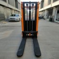 HK Industries Fork Stacker Battery Operated Stackers, For Industrial, Lifting Capacity: 1.5 Ton