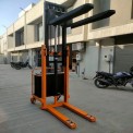 HK Industries Fork Stacker Battery Operated Stackers, For Industrial, Lifting Capacity: 1.5 Ton