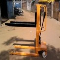 HK Industries Mini Hydraulic Stacker, For Industrial, Capacity: 1 ton