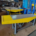 Iron Vibro Forming Table, Capacity: 2500-3000 Block Daily