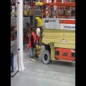JLG E300AJP 11mt 300AJP Electric Articulating Boom Lift, Platform Capacity: 230 kg, Horizontal Outreach: 6.77 M