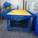 Paver Blocks Making Vibrator Table, For Construction, 300 Kg
