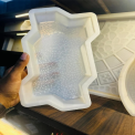 Plastic Zigzag Paver Mould, Thickness: 60 mm