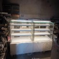 Rectangular Air Cooled 3 Shelves Glass Cake Display Counter