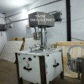 Semi-Automatic Screw Capping Machine, Capacity: 20 Bpm