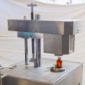 Semi Automatic Screw Capping Machine, Capacity: 20-40 Bpm